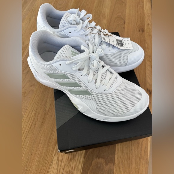 Adidas running shoes - Picture 4 of 6